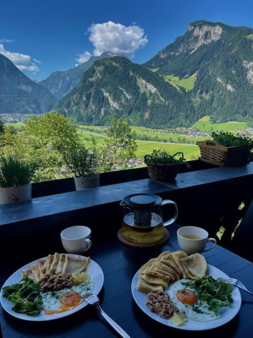 Alpine Cottage With Exceptional View Mayrhofen Eksteriør bilde