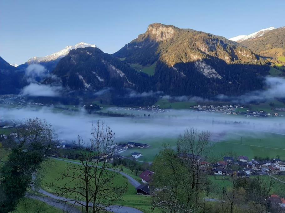 Alpine Cottage With Exceptional View Mayrhofen Eksteriør bilde